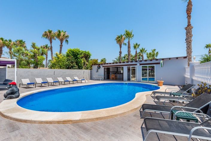 Image No.38-4 Bed Villa for sale