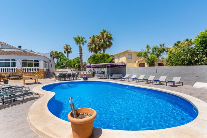 Image No.39-4 Bed Villa for sale