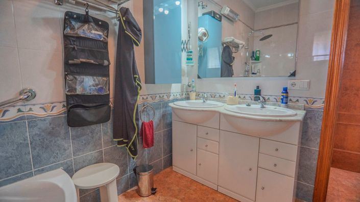 Image No.27-3 Bed Villa for sale