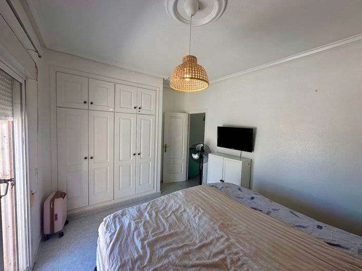 Image No.11-2 Bed House for sale