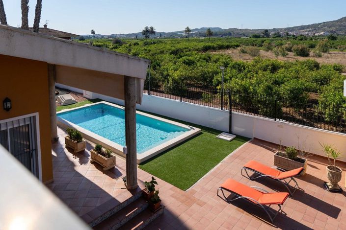 Image No.2-5 Bed Villa for sale