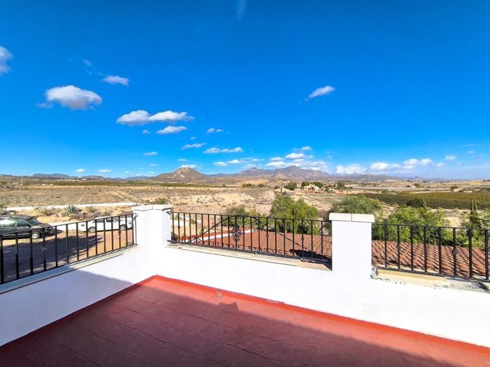 Image No.6-8 Bed Villa for sale