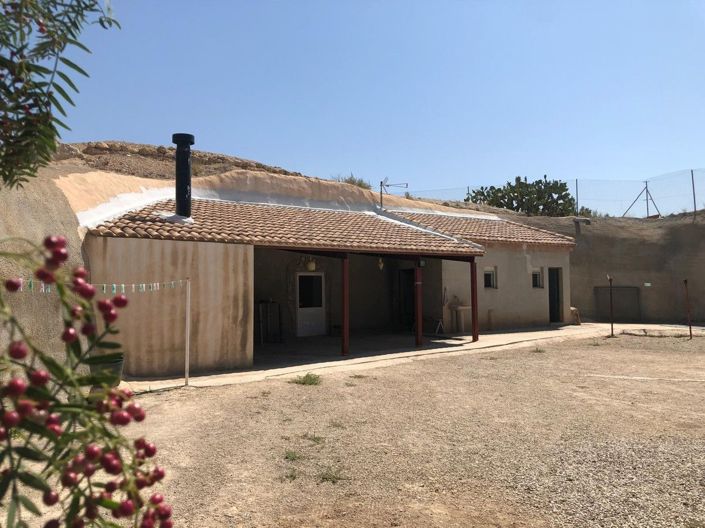 Image No.19-2 Bed House for sale