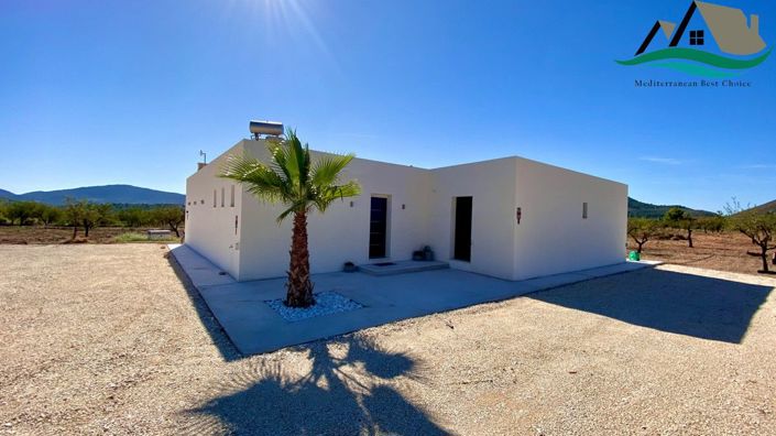 Image No.12-3 Bed Villa for sale