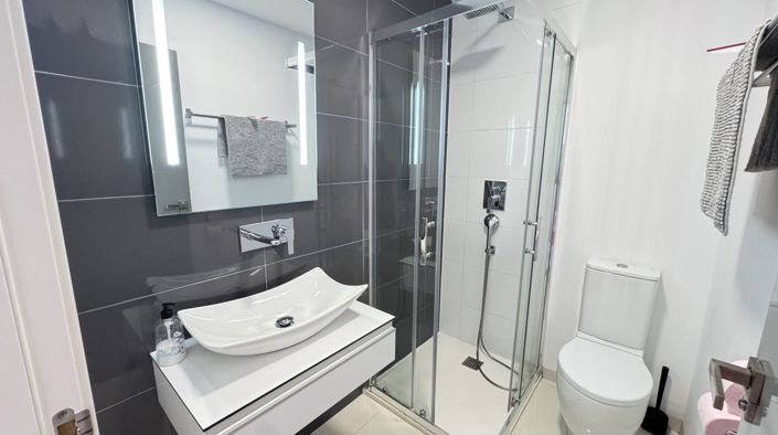 Image No.14-2 Bed Apartment for sale