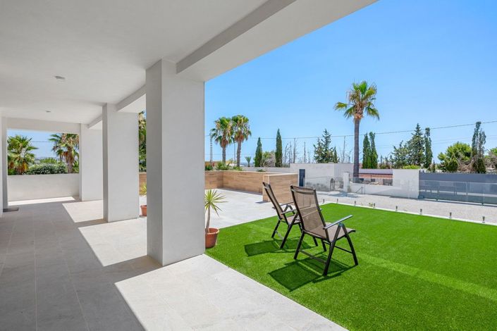 Image No.7-8 Bed Country House for sale
