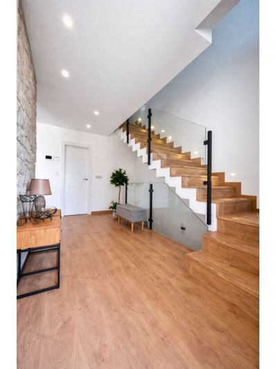Image No.17-3 Bed House for sale