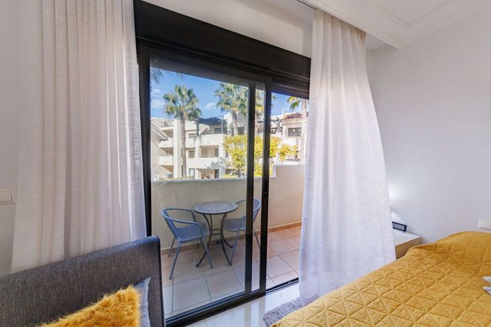 Image No.22-2 Bed House for sale