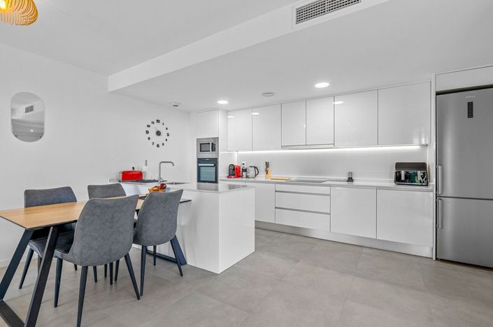 Image No.15-3 Bed Apartment for sale