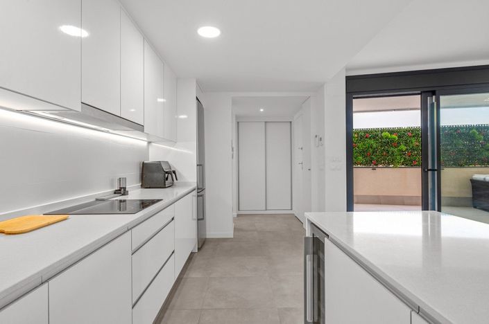Image No.18-3 Bed Apartment for sale