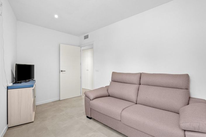 Image No.28-3 Bed Apartment for sale