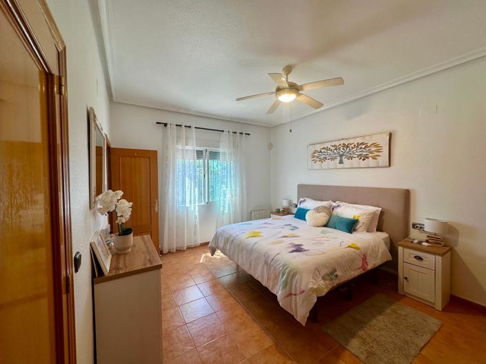 Image No.10-3 Bed Villa for sale