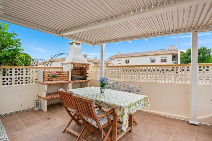 Image No.22-3 Bed House for sale