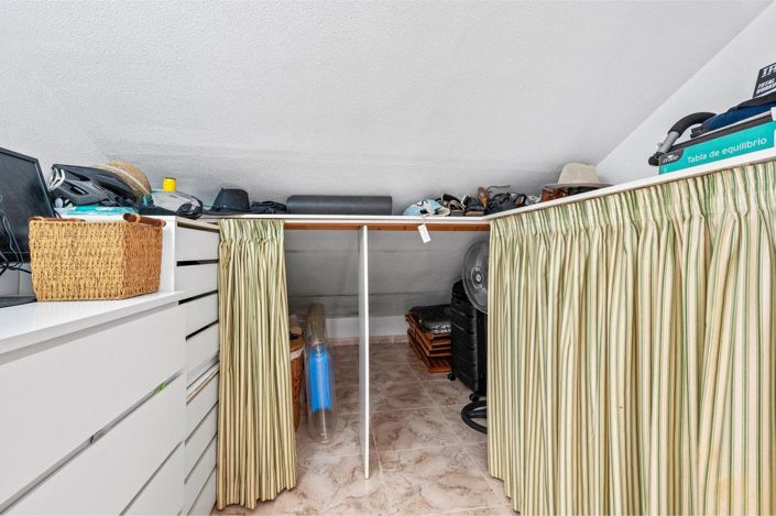 Image No.26-3 Bed House for sale