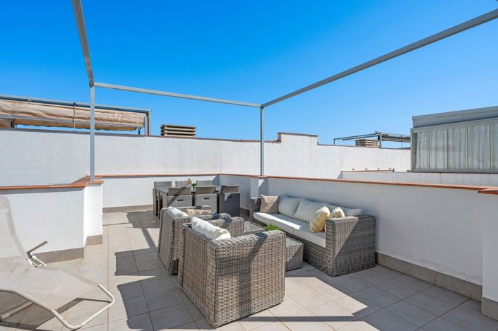 Image No.30-3 Bed House for sale