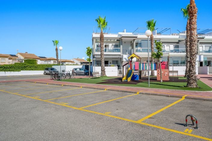 Image No.42-3 Bed House for sale