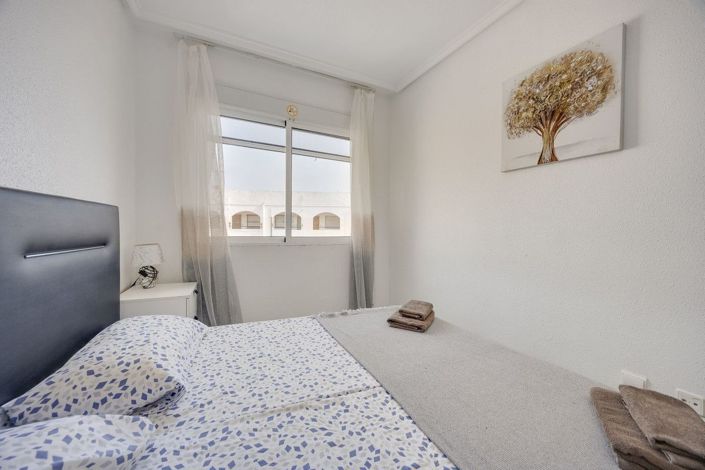Image No.19-2 Bed Apartment for sale