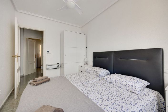 Image No.20-2 Bed Apartment for sale