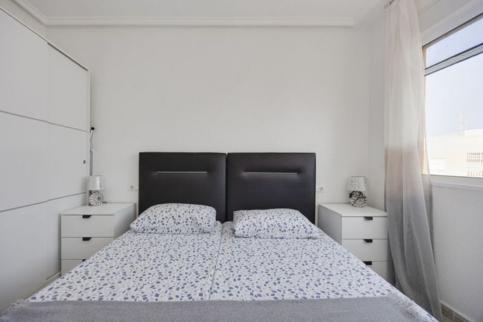 Image No.21-2 Bed Apartment for sale
