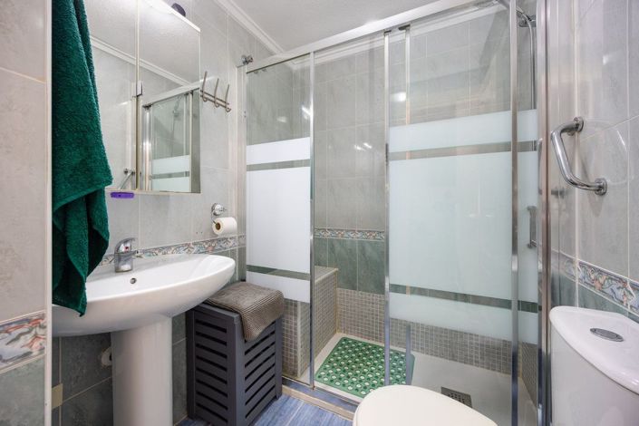 Image No.22-2 Bed Apartment for sale