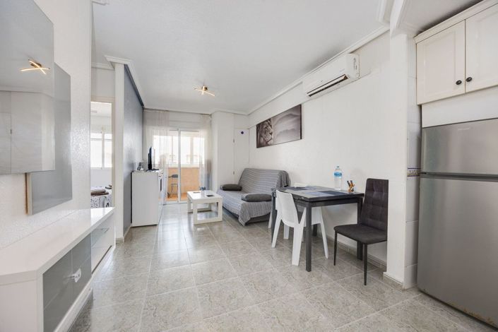 Image No.28-2 Bed Apartment for sale