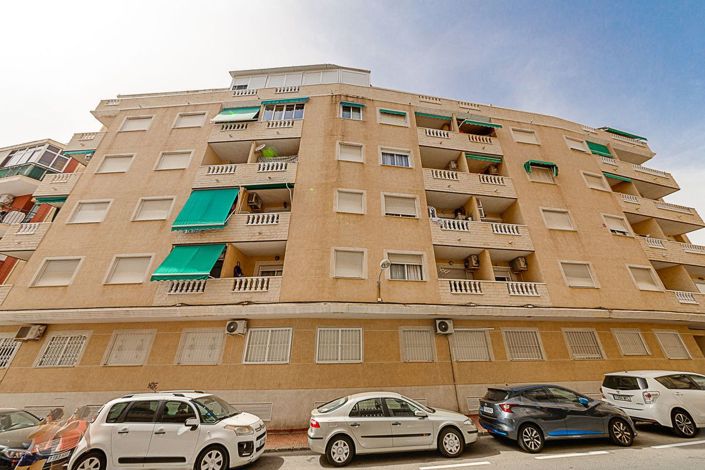 Image No.9-2 Bed Apartment for sale
