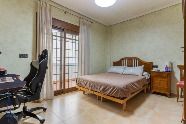 Image No.18-4 Bed Villa for sale