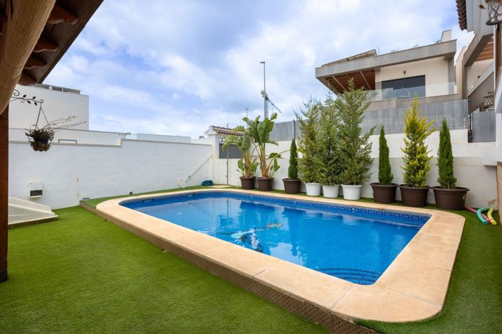 Image No.33-4 Bed Villa for sale