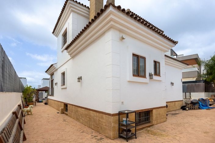 Image No.45-4 Bed Villa for sale