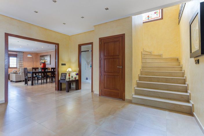 Image No.7-4 Bed Villa for sale