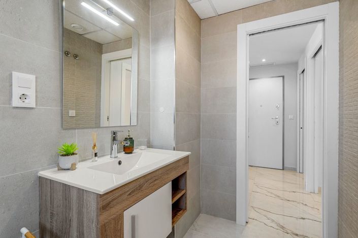 Image No.21-2 Bed Apartment for sale