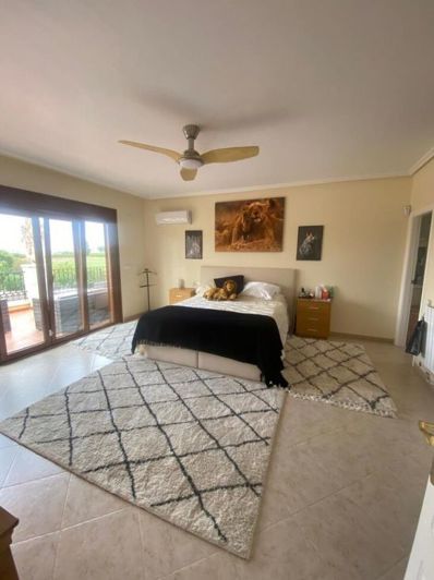 Image No.25-4 Bed Country House for sale