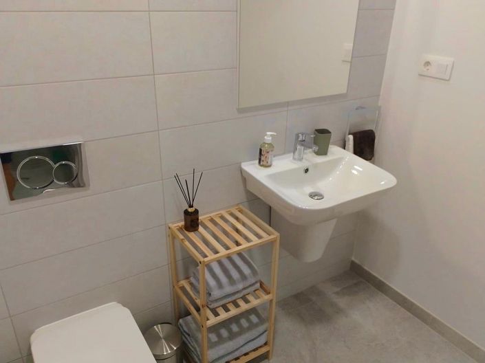 Image No.9-2 Bed Apartment for sale