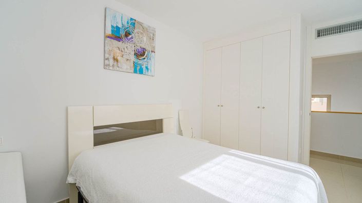 Image No.37-3 Bed House for sale