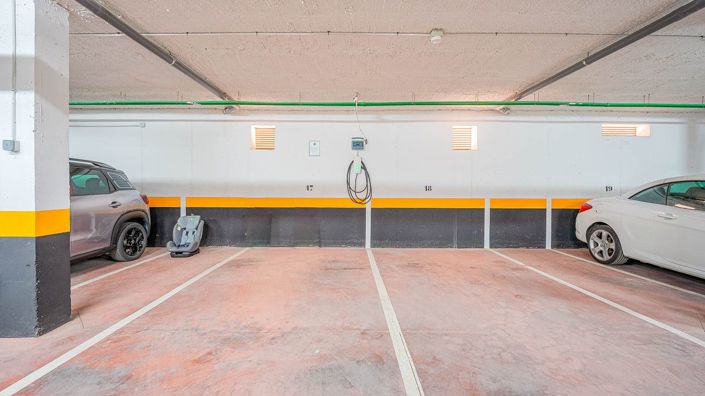Image No.5-3 Bed House for sale