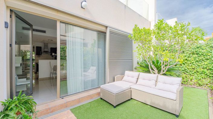 Image No.6-3 Bed House for sale