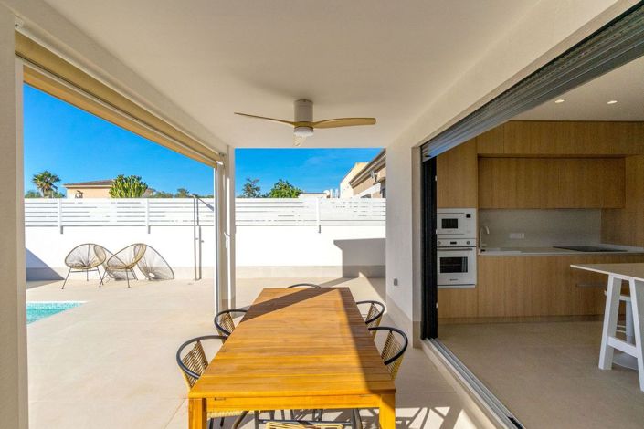Image No.20-3 Bed Villa for sale