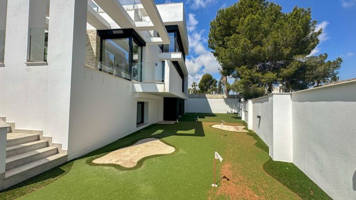 Image No.28-4 Bed Villa for sale