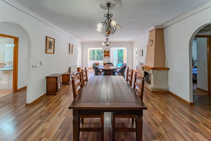 Image No.24-5 Bed Villa for sale