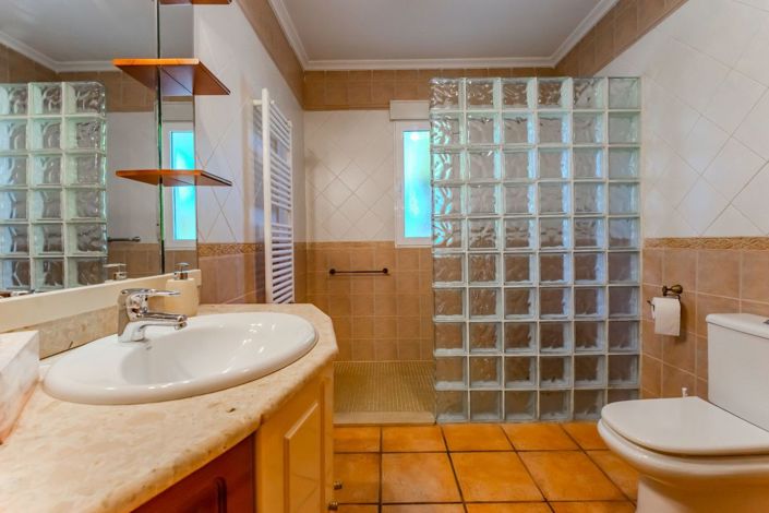 Image No.41-5 Bed Villa for sale