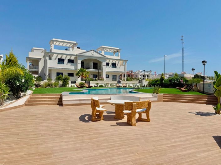 Image No.22-2 Bed Apartment for sale
