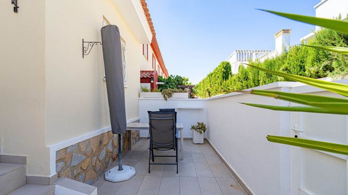Image No.20-3 Bed House for sale