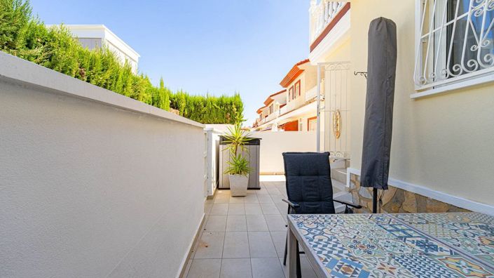 Image No.21-3 Bed House for sale