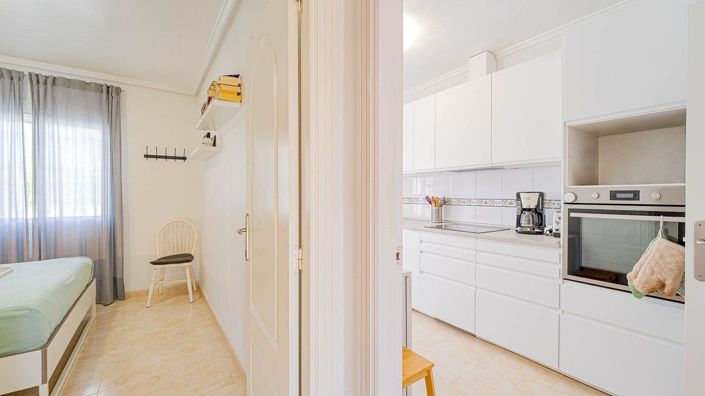 Image No.34-3 Bed House for sale