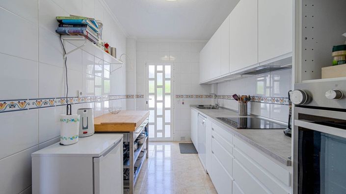 Image No.36-3 Bed House for sale