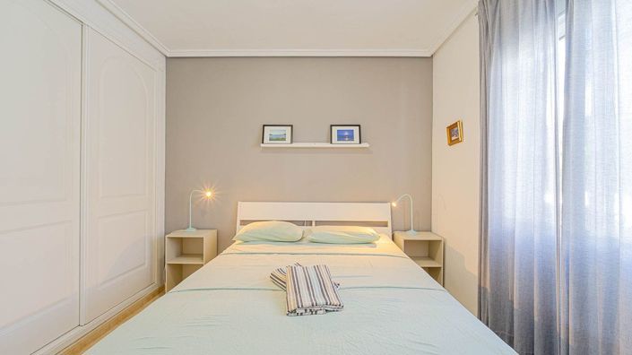 Image No.45-3 Bed House for sale