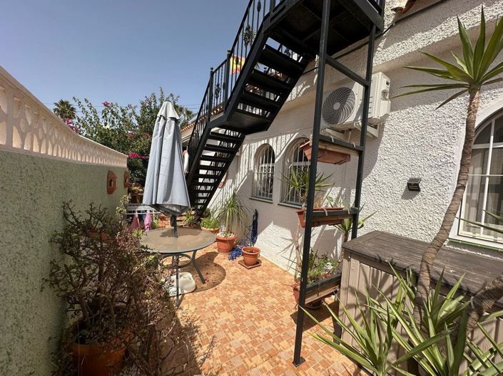 Image No.37-3 Bed House for sale