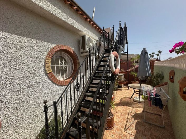 Image No.38-3 Bed House for sale