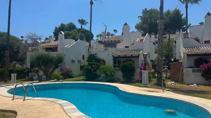 Image No.4-3 Bed Villa for sale