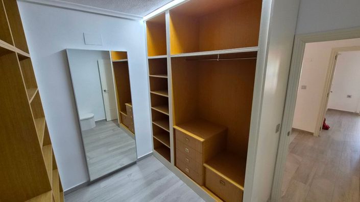 Image No.22-3 Bed Apartment for sale